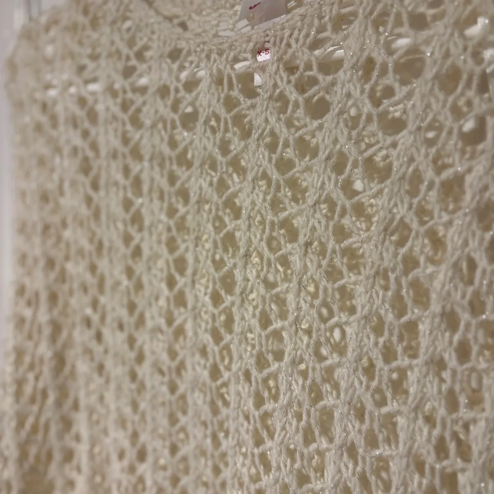 Elegant Justice Ivory Sparkly Knit Poncho XS/S